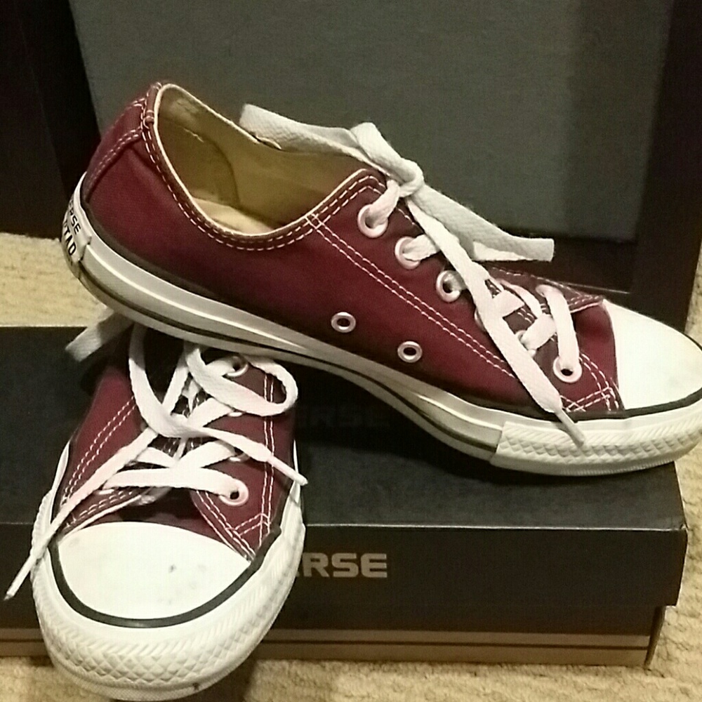 Used Maroon Converse